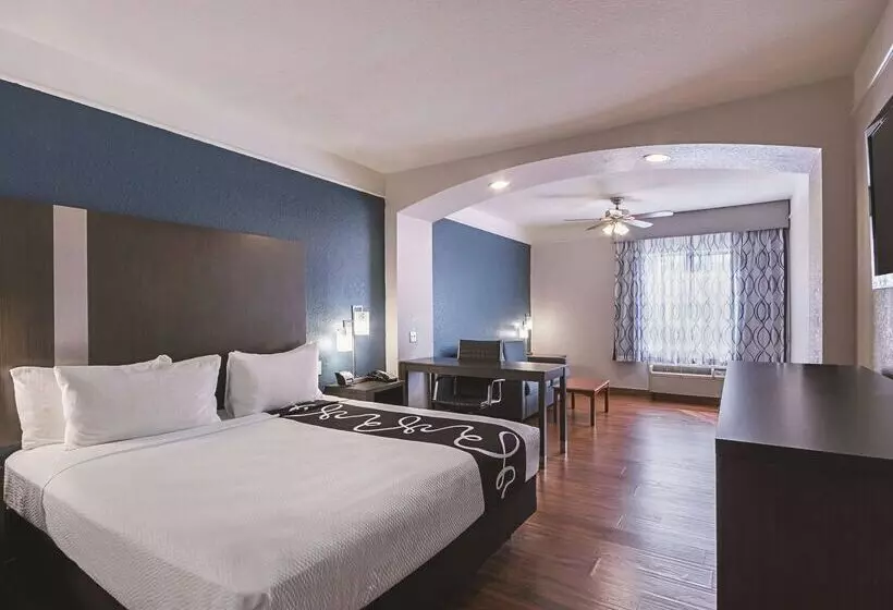 Hotel La Quinta Inn & Suite Kingwood Houston Iah Airport 53200