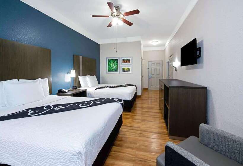 Отель La Quinta Inn & Suite Kingwood Houston Iah Airport 53200