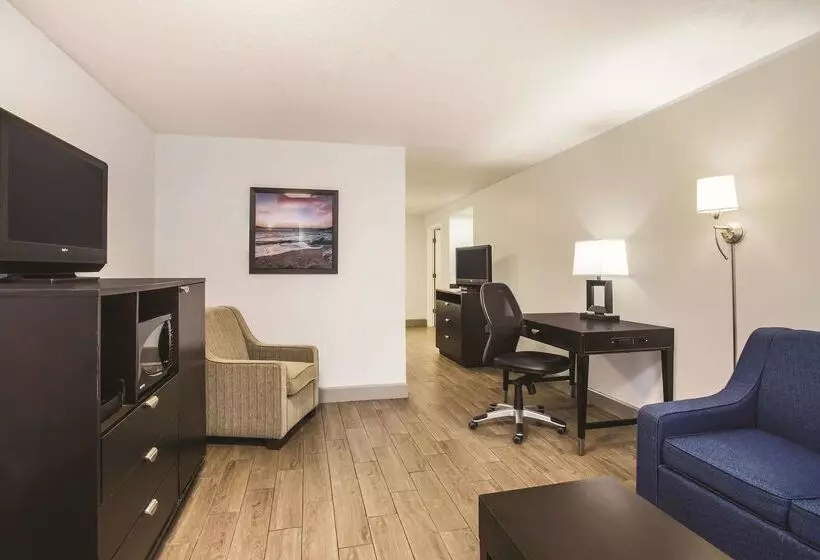 Hotel La Quinta By Wyndham Oceanfront Daytona Beach