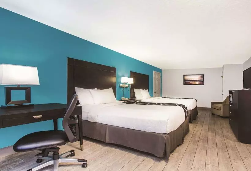 Hotel La Quinta By Wyndham Oceanfront Daytona Beach