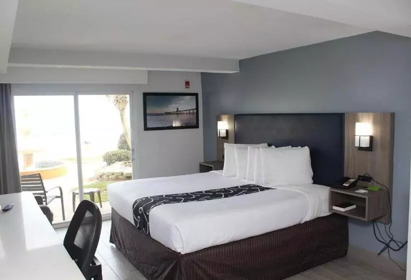 Hotel La Quinta By Wyndham Oceanfront Daytona Beach