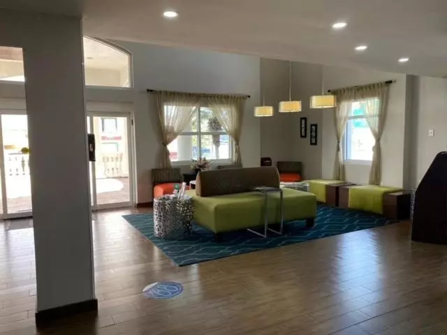 Hotel La Quinta By Wyndham Oceanfront Daytona Beach