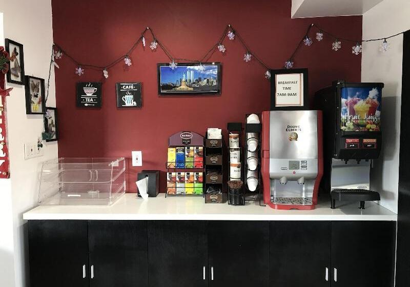 Legend Hotel Hollywood