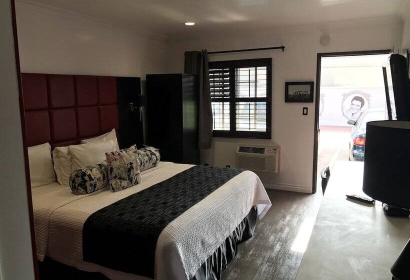 Legend Hotel Hollywood