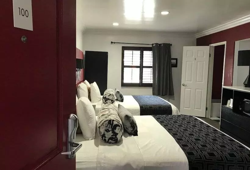 Legend Hotel Hollywood