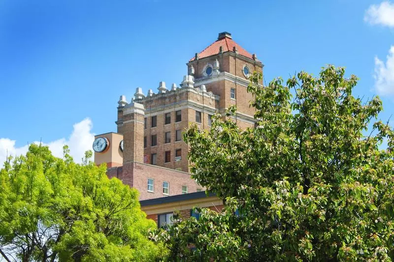 Marcus Whitman Hotel And Conference Center