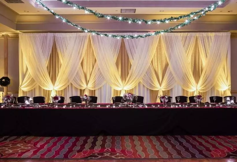 호텔 Marriott Indianapolis North