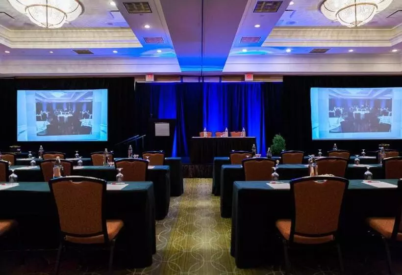 호텔 Marriott Indianapolis North