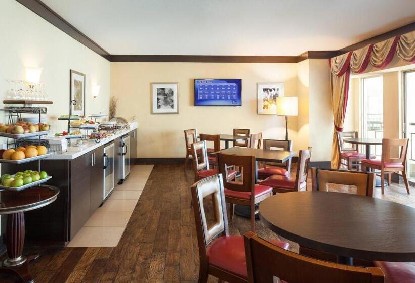 Szálloda Marriott Savannah Riverfront