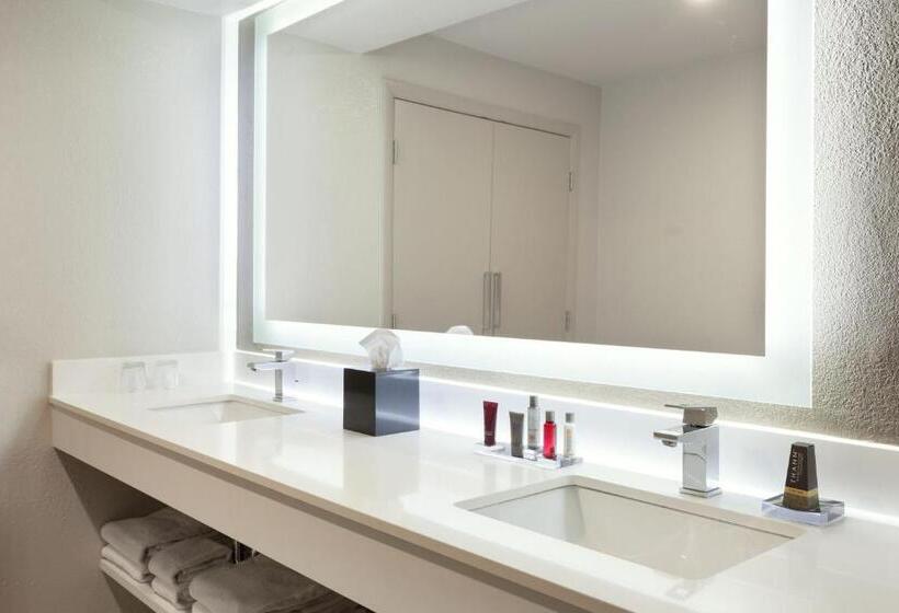 Szálloda Marriott Savannah Riverfront