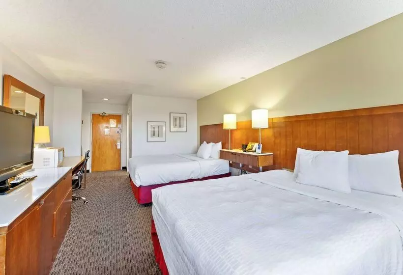 酒店 Ramada By Wyndham Cedar City