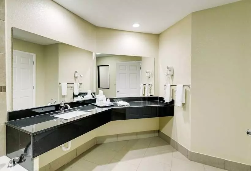 ホテル Ranger Inn & Suites