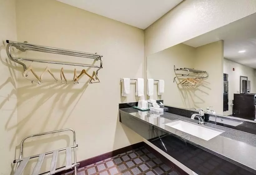 ホテル Ranger Inn & Suites