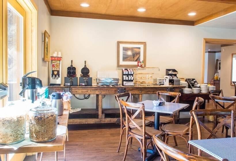 Szálloda Riverside Inn