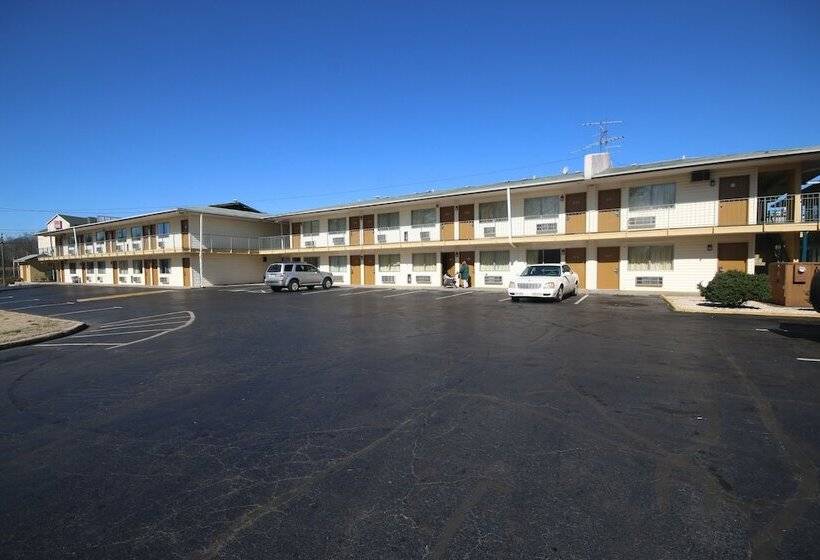 ホテル Royal Inn And Suites Charlotte Airport