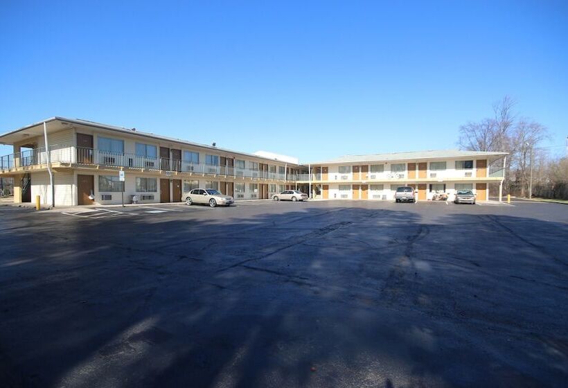 ホテル Royal Inn And Suites Charlotte Airport