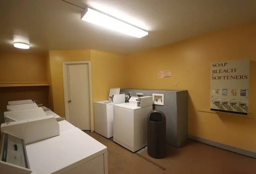 ホテル Royal Inn And Suites Charlotte Airport