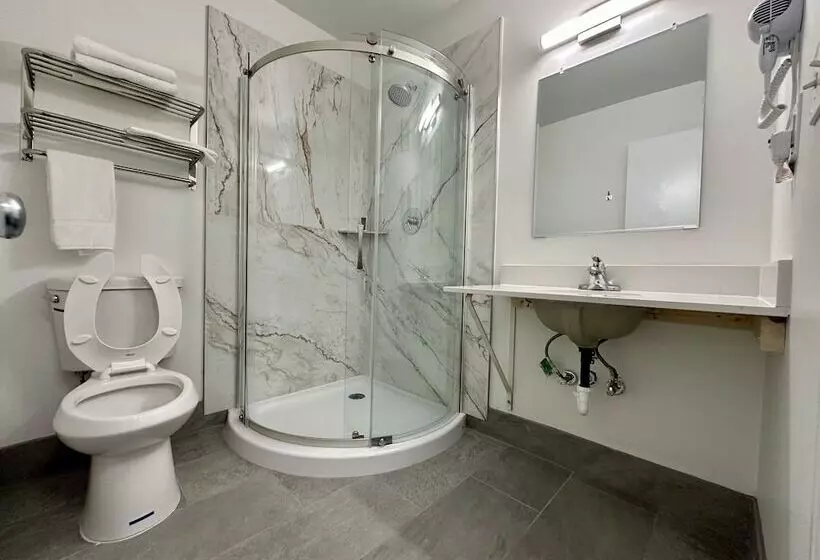 ホテル Royal Inn And Suites Charlotte Airport