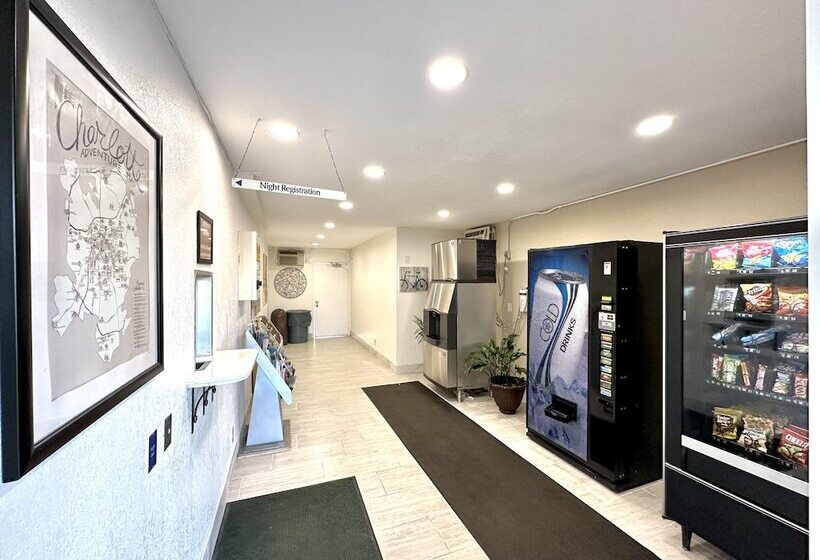 ホテル Royal Inn And Suites Charlotte Airport