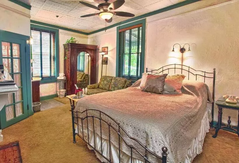 Отель St. Francis Inn Saint Augustine