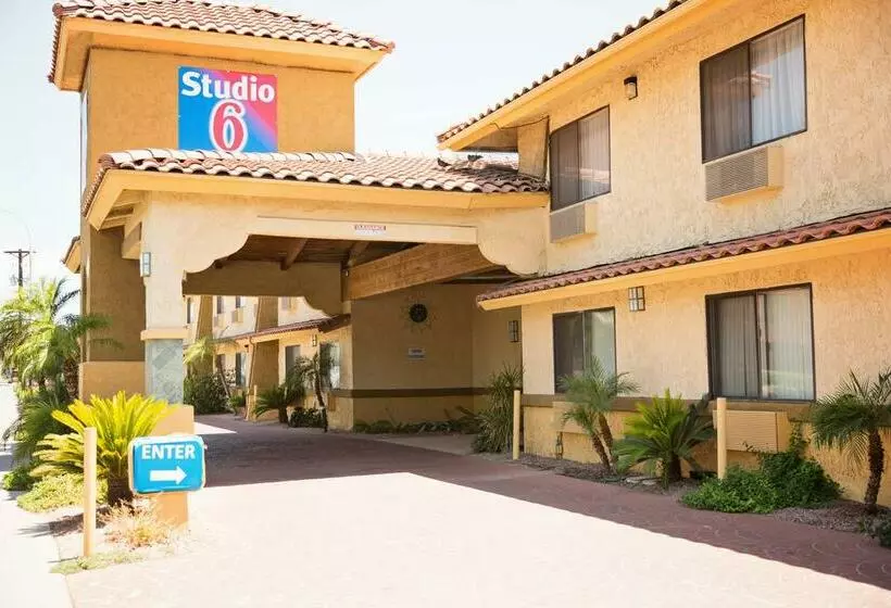 ホテル Quality Inn Phoenix Scottsdale West