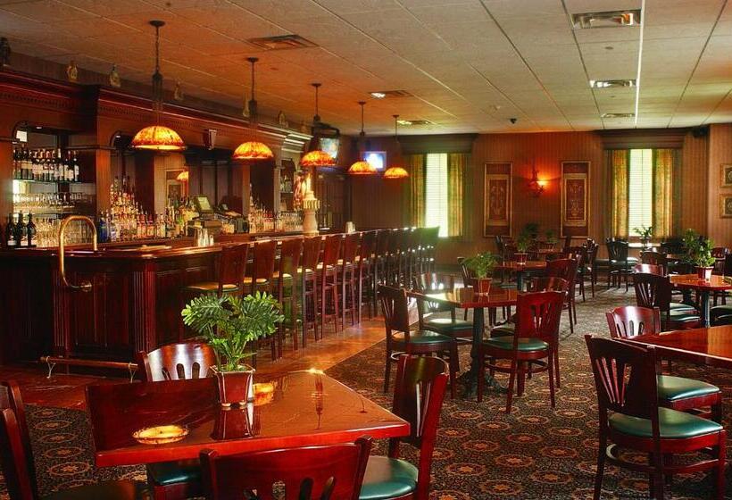 Отель The Inn And Spa At East Wind