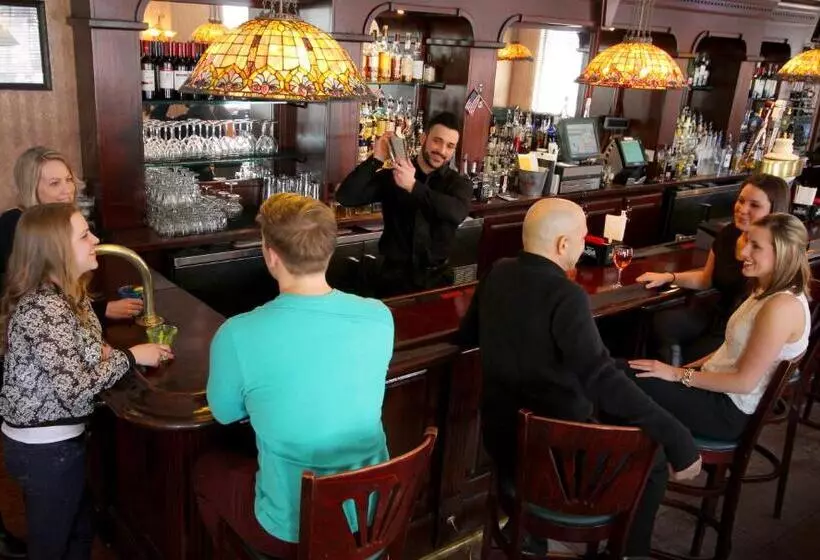 Hotel The Inn And Spa At East Wind