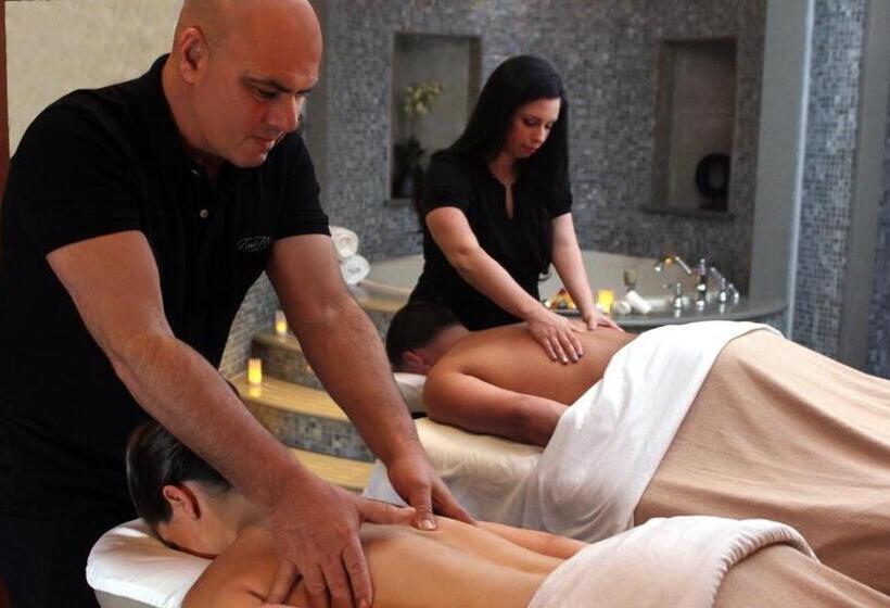 Отель The Inn And Spa At East Wind