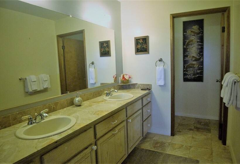 Szálloda The Inn At Kulaniapia Falls