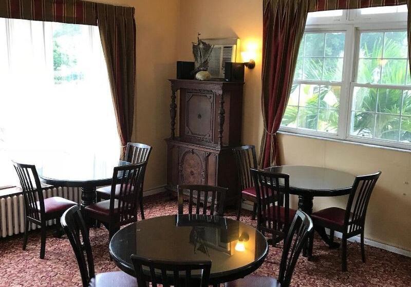 Hotel The Inn On Third