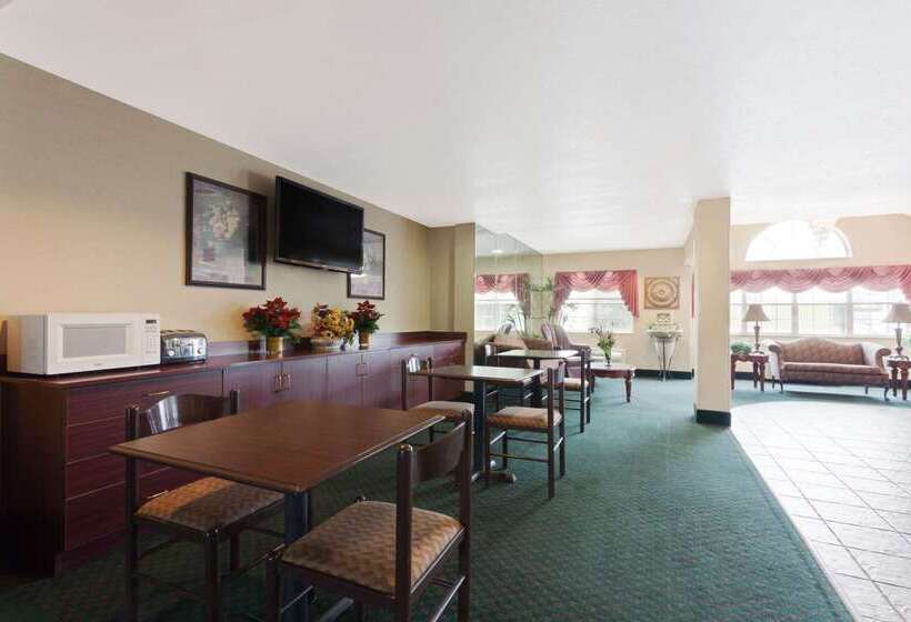 Microtel Inn & Suites By Wyndham Brandon