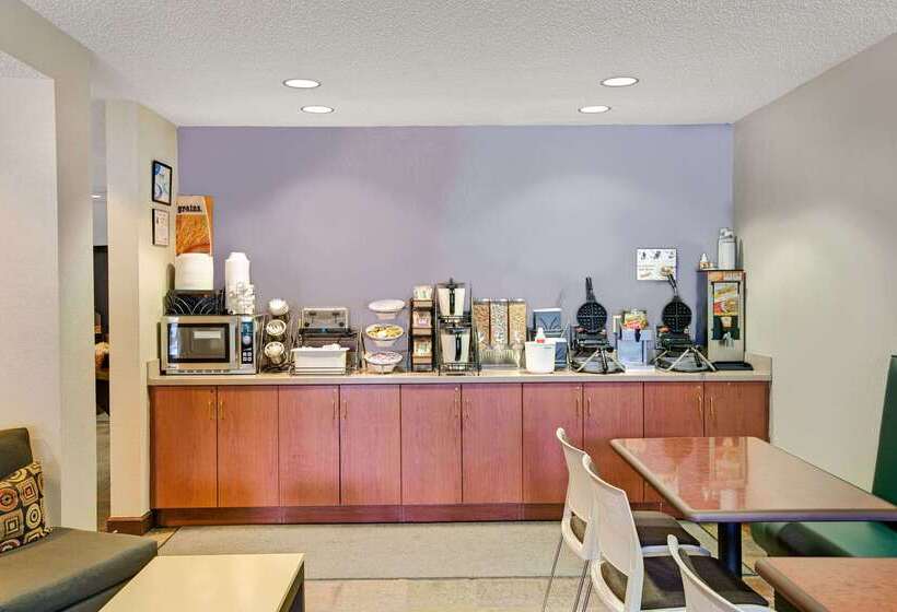 Microtel Inn & Suites By Wyndham Cherokee