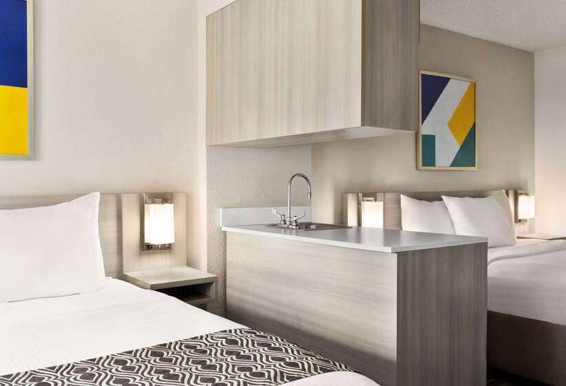 Microtel Inn & Suites By Wyndham Florence/cincinnati Airpo