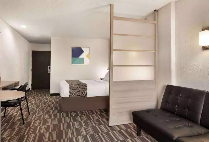 Microtel Inn & Suites By Wyndham Florence/cincinnati Airpo