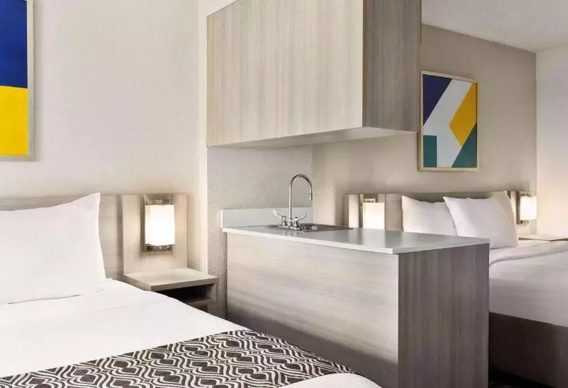 Microtel Inn & Suites By Wyndham Florence/cincinnati Airpo