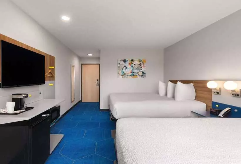 Microtel Inn And Suites Independence