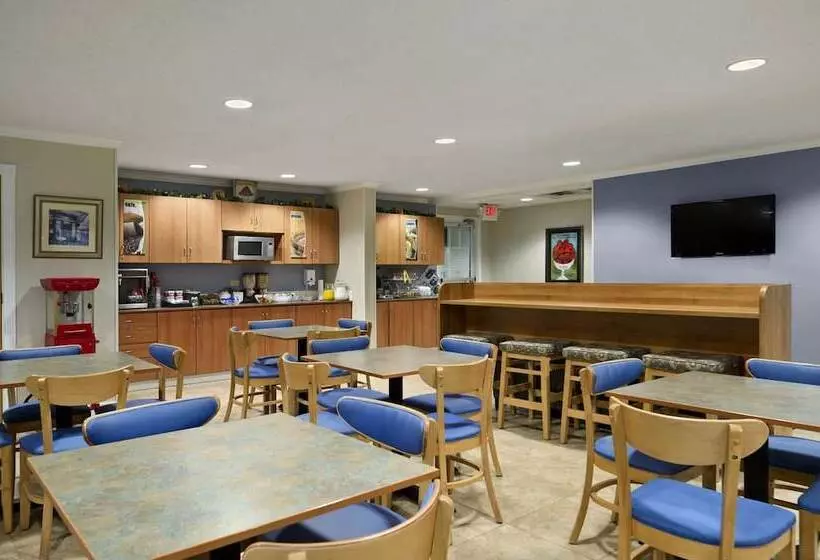 Microtel Inn & Suites By Wyndham Ponchatoula/hammond