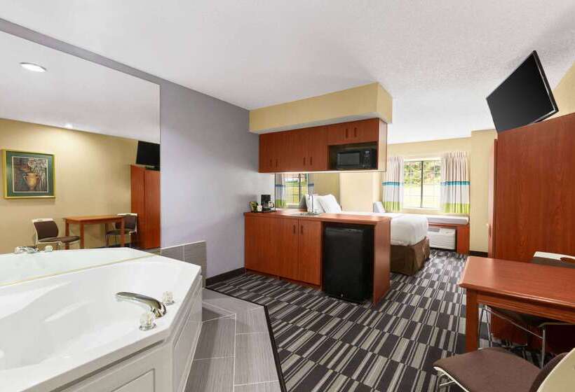 Microtel Inn & Suites By Wyndham Thomasville/high Point/lexi