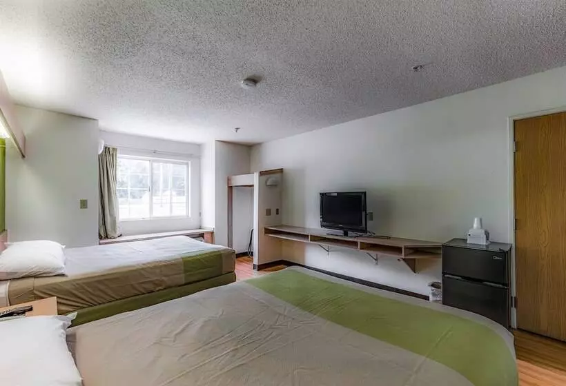 Motel 6 Charlotte, Nc University