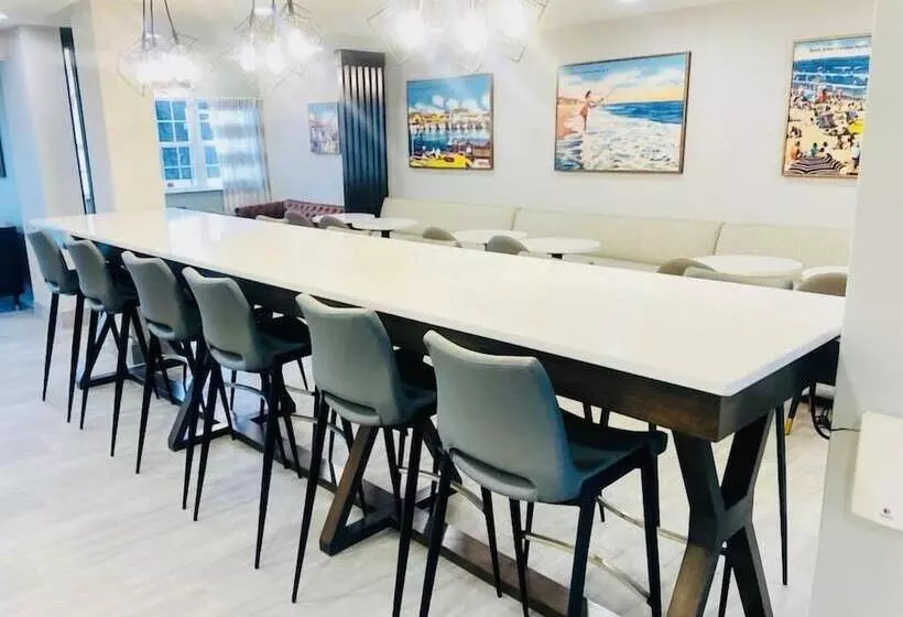 The Windstar Hotel Carolina Beach