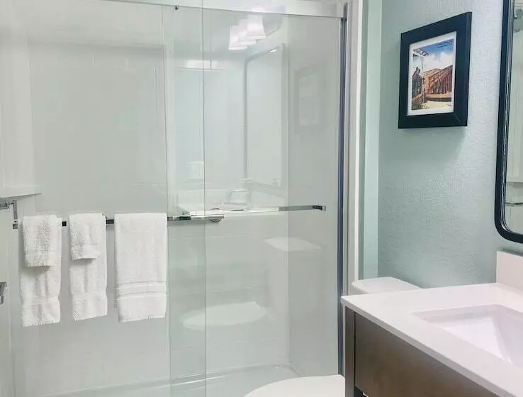 The Windstar Hotel Carolina Beach