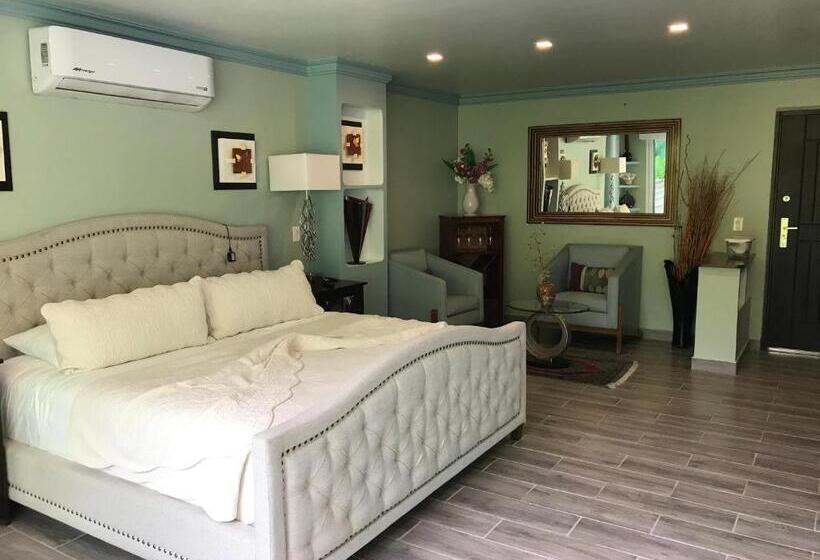 הוסטל South Shore Villa Armonia Luxury Boutique