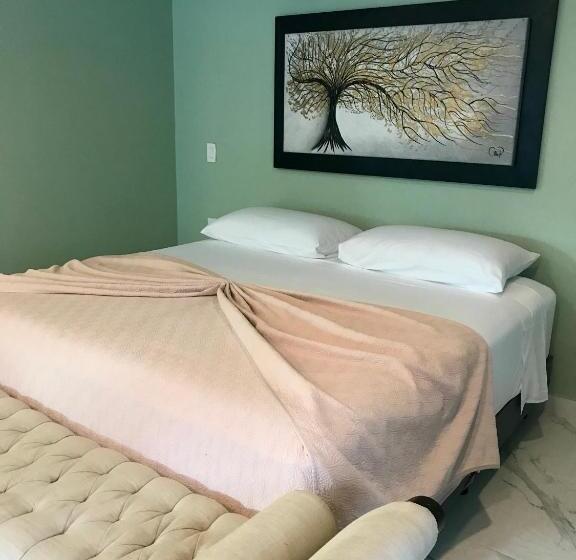 הוסטל South Shore Villa Armonia Luxury Boutique