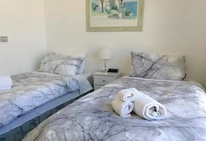 ベッドアンドブレックファースト Avilla By The Bay