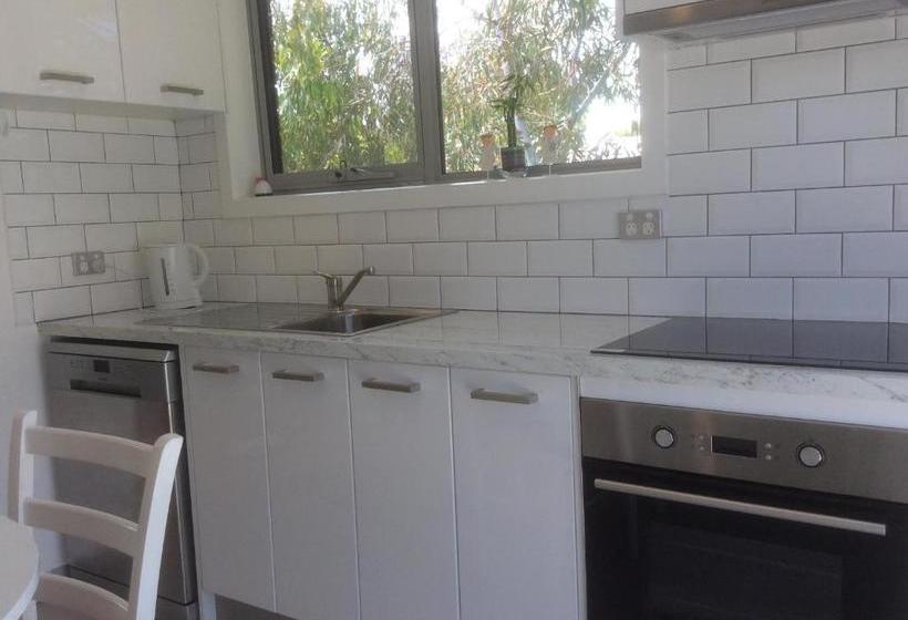 ベッドアンドブレックファースト Avilla By The Bay