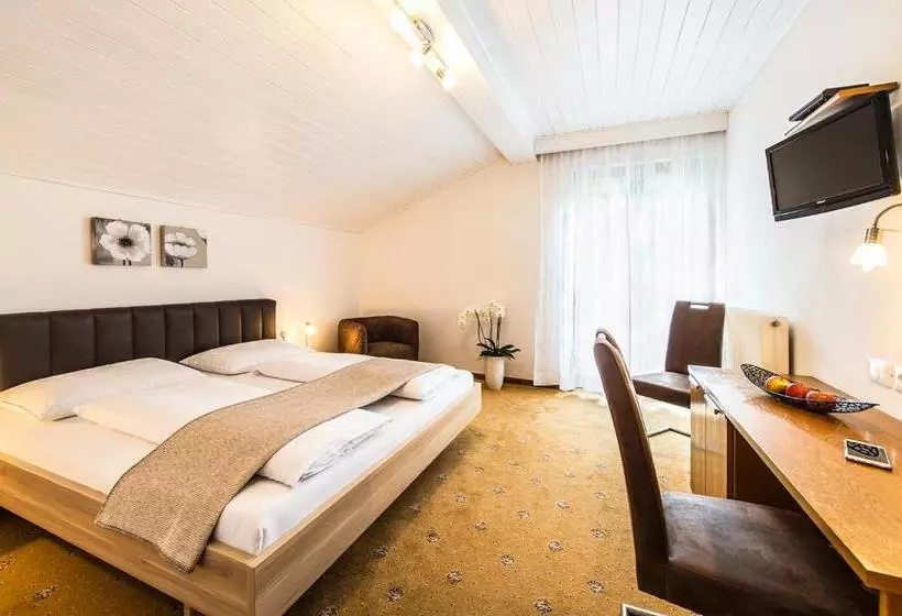 Aamiaismajoitus (B&B) Garni Weghueb