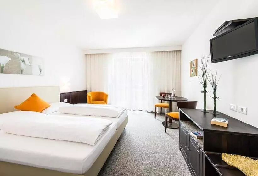 Aamiaismajoitus (B&B) Garni Weghueb