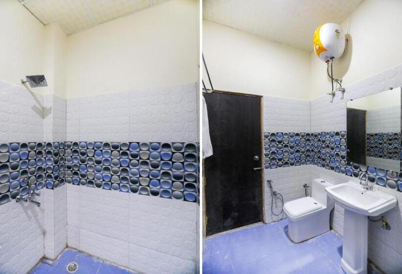 Capital O Hotel Viom