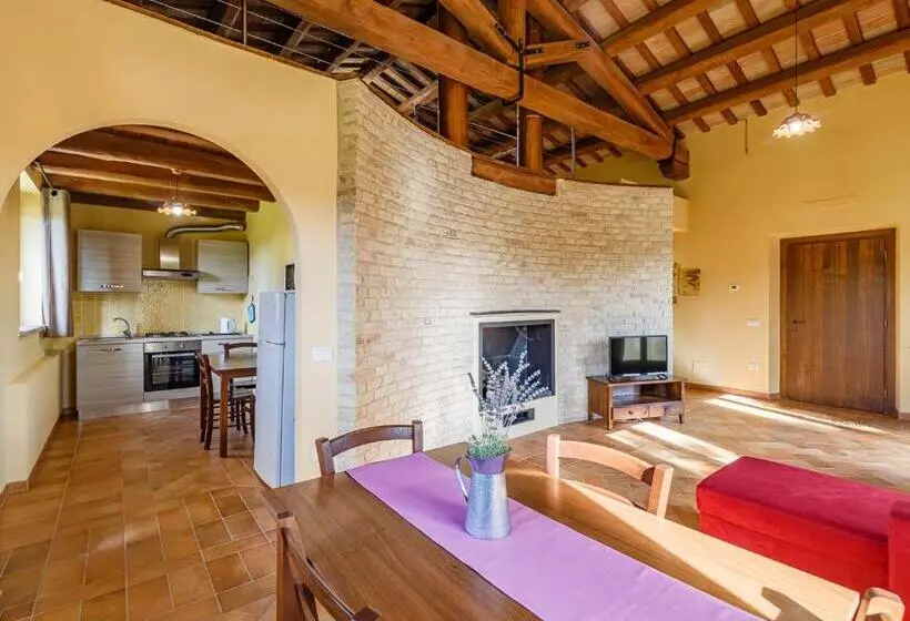 ホテル Agriturismo Casale San Lorenzo