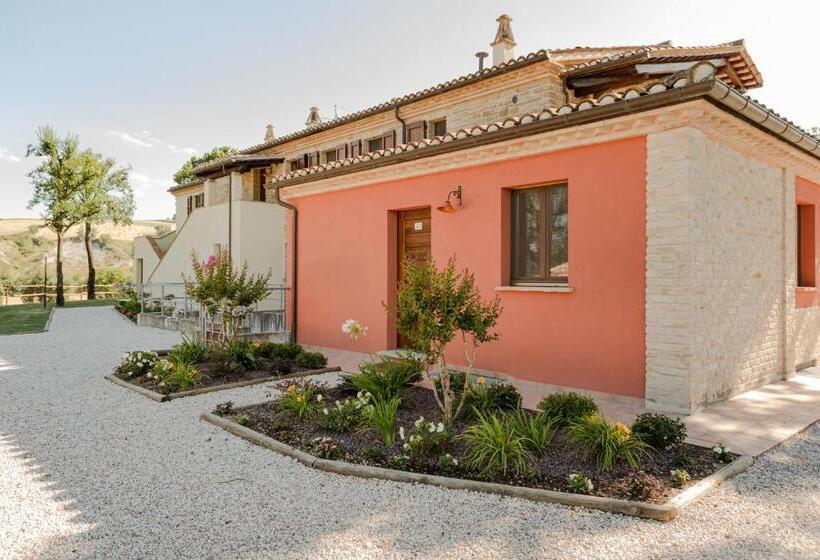 בית מלון כפרי Agriturismo Casale San Lorenzo